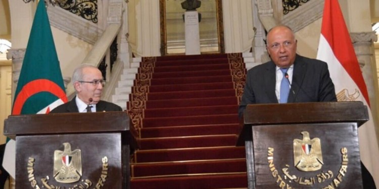 وزير الخارجية الجزائري: ملفات المنطقة والقارة الإفريقية تتطلب التنسيق مع مصر