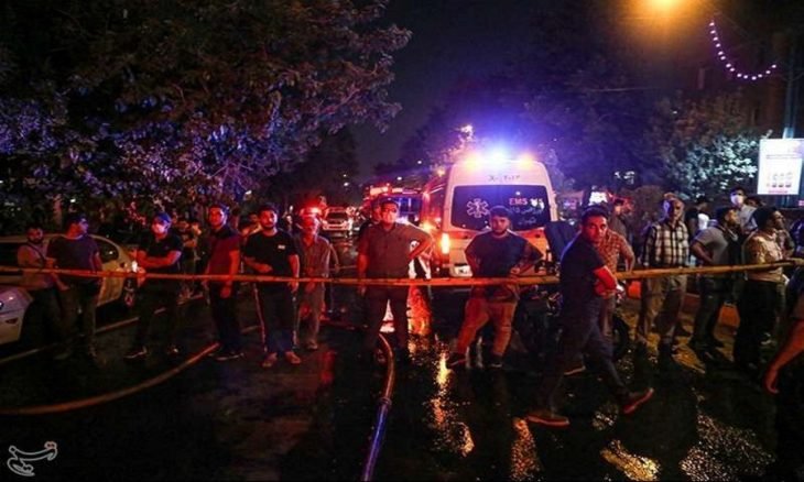 أنباء عن دوي انفجارات قوية في عدة مدن غربي إيران