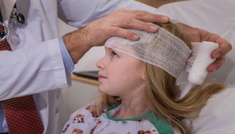 أعراض ارتجاج المخ عند الأطفال.. 12 ساعة حاسمة