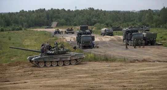 روسيا تطلق تدريبات واسعة لفحص الاستعداد القتالي قرب الحدود مع أوكرانيا وسط التوتر مع الغرب