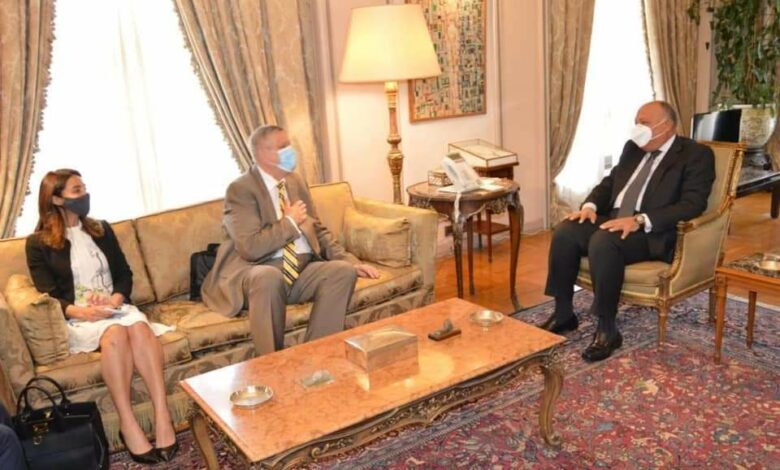 وزير الخارجية المصري يستقبل مبعوث الأمم المتحدة الخاص إلى ليبيا ....