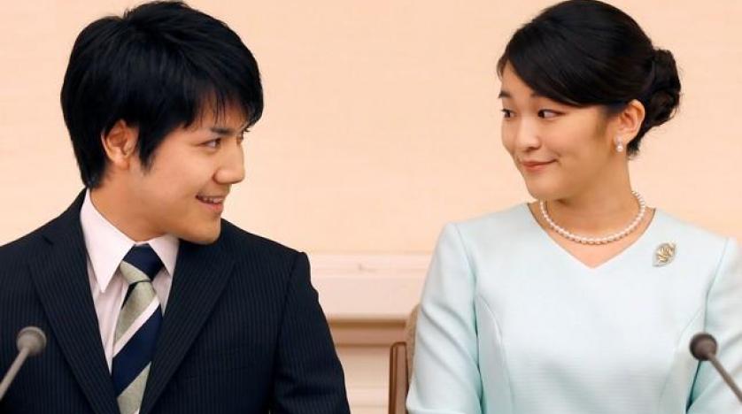 أميرة يابانية تتخلى عن لقبها الملكي ومليون دولار لتتزوج شاباً من العامة