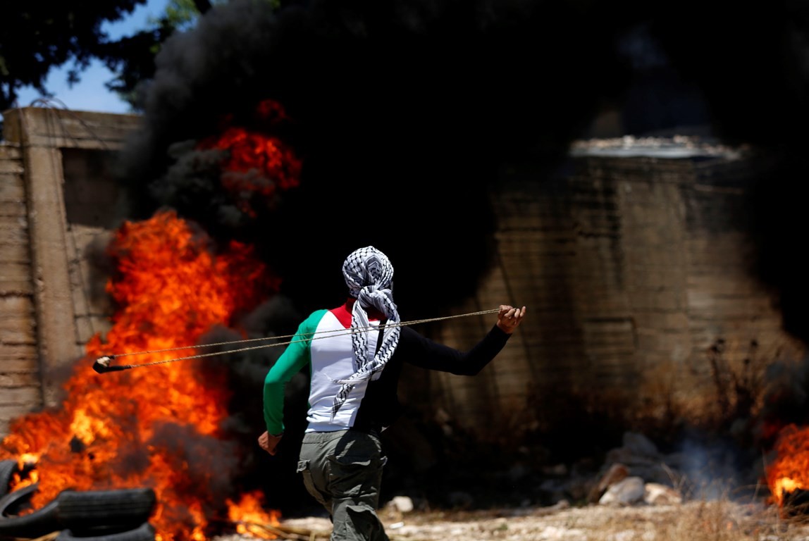 «هآرتس»: هروب السجناء يضخّ الهواء في أشرعة النضال الفلسطيني