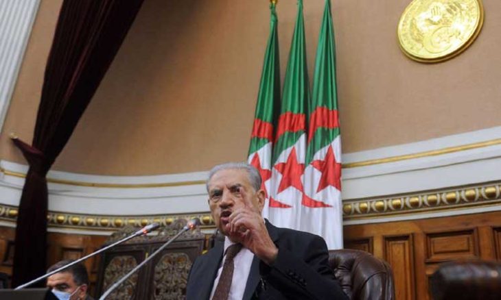 مسؤول جزائري: بلادنا “هي المقصودة” بزيارة وزير دفاع إسرائيل للمغرب