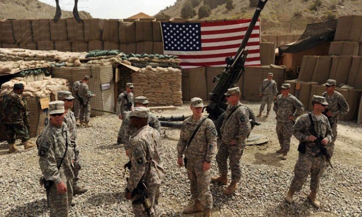 لوموند: الانسحاب الأمريكي من أفغانستان واقعي لكنه خطر