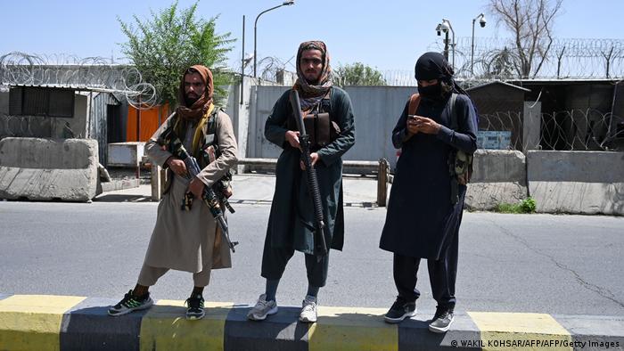 صحيفة أمريكية: تمرد داخلي يهدد حكم طالبان لأفغانستان