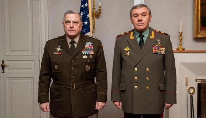 أول لقاء بينهما منذ 2019.. قائدا الجيشين الروسي والأميركي يجتمعان ست ساعات في هلسنكي