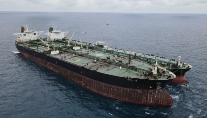 السفينة الإيرانية المحملة بالمازوت إلى لبنان تدخل المياه السورية