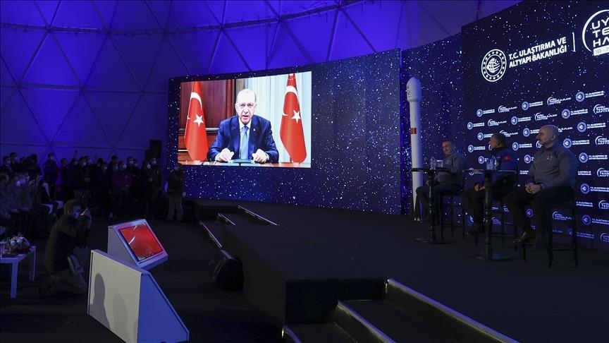 أردوغان يشيد بعدم رضوخ "إيلون ماسك" للأوساط المعادية لتركيا