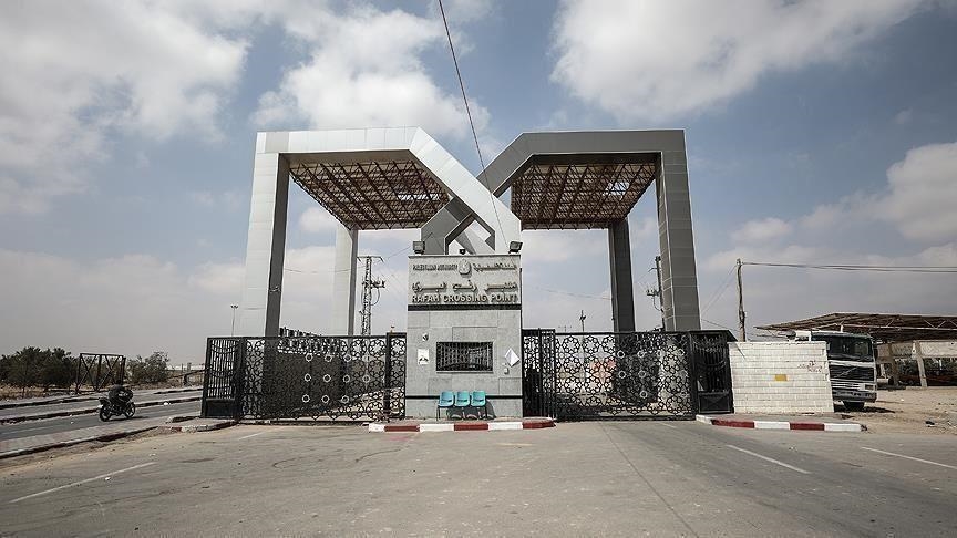 السلطات المصرية تعيد فتح معبر رفح جنوبي غزة