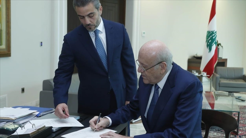 جورج قرداحي" وزيراً تعرف علي أسماء وزراء الحكومة اللبنانية الجديدة"