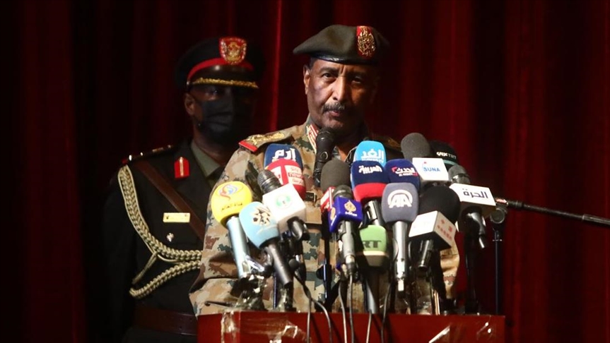 البرهان وحميدتي يهاجمان  القوى السياسية في السودان