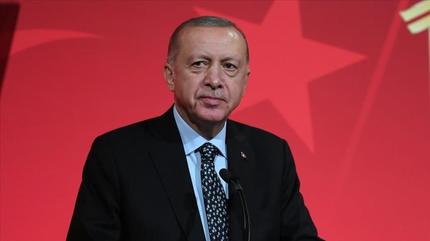 أردوغان يدعو واشنطن لتحمل مسؤولية أكبر بمسألة اللاجئين الأفغان