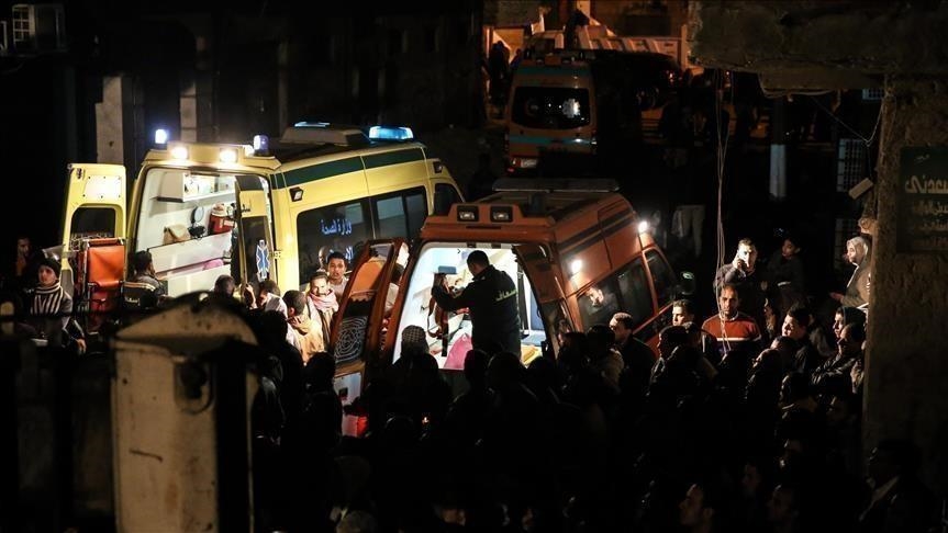 انهيار عقار مكون من 5 طوابق مدينة دمنهور في مصر وسقوط ضحايا