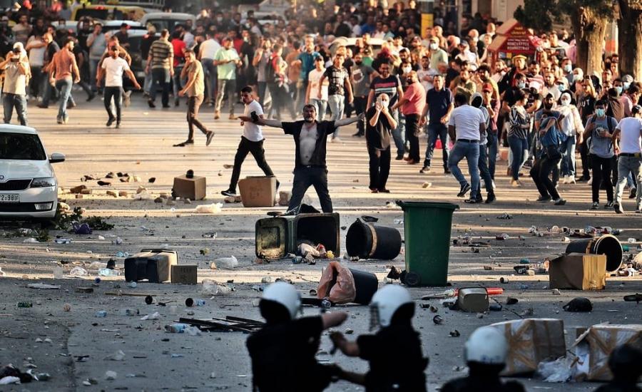 الاتحاد الأوروبي يعلن استياءه من استخدام الأمن الفلسطيني للقوة ضد المتظاهرين  في رام الله