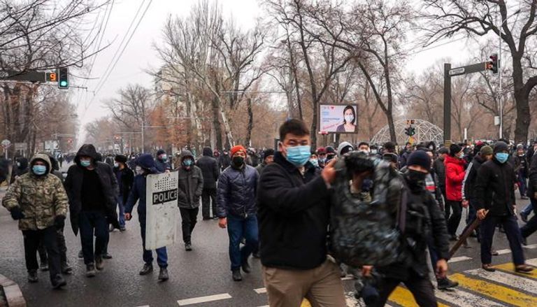 وسائل إعلام: إعلان حالة الطوارئ في جميع أنحاء كازاخستان
