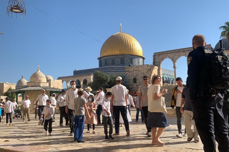 توصية إسرائيلية لإدراج المسجد الأقصى ضمن جولات إجبارية في المدارس