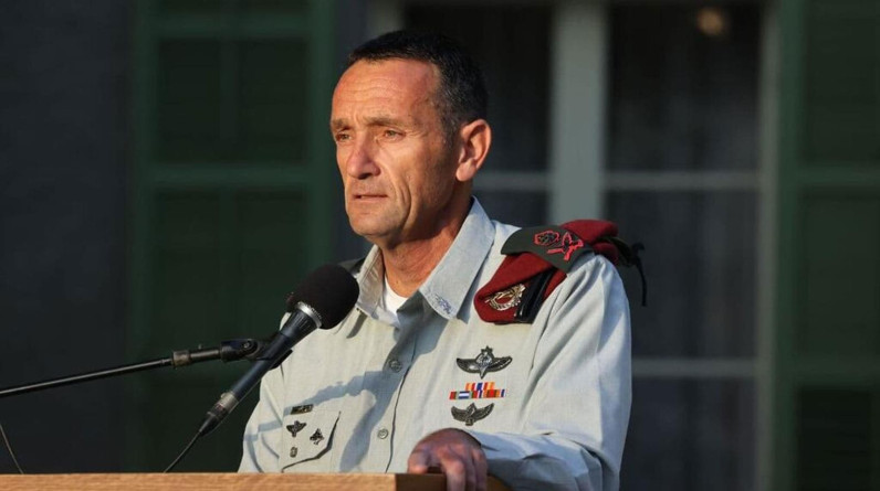 هآرتس: قائد الجيش الإسرائيلي متواطئ في إرهاب المستوطنين اليهود ضد الفلسطينيين