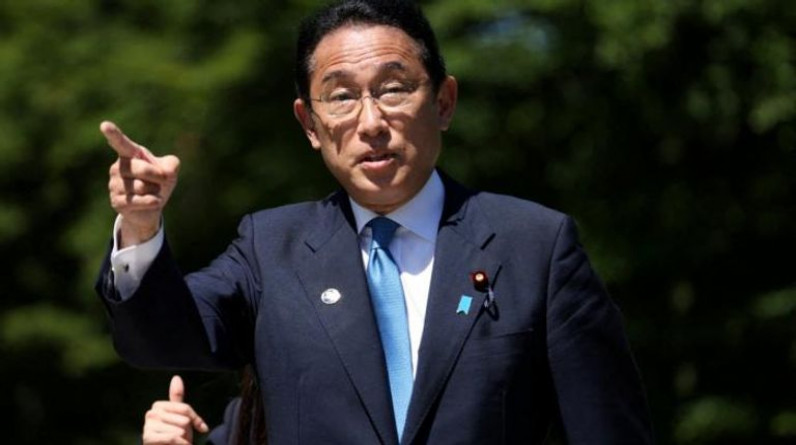 محاولة اغتيال آبي.. رئيس وزراء اليابان يطالب وزراءه بالعودة فورا
