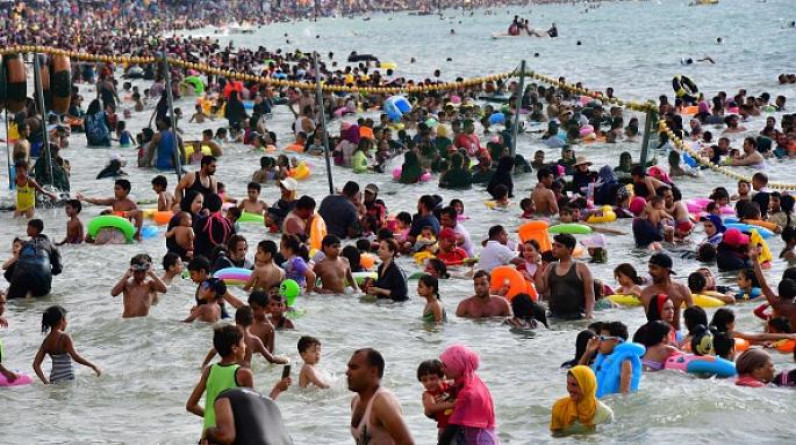 مصرع 12 مصرياً غرقاً في شواطئ الإسكندرية والساحل الشمالي ومطروح