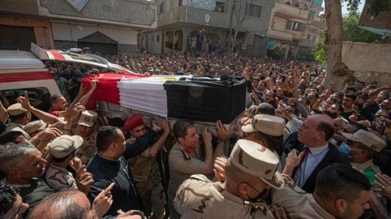 مقتل 6 عسكريين من الجيش المصري بينهم ضابط بهجوم لـ"داعش" في سيناء