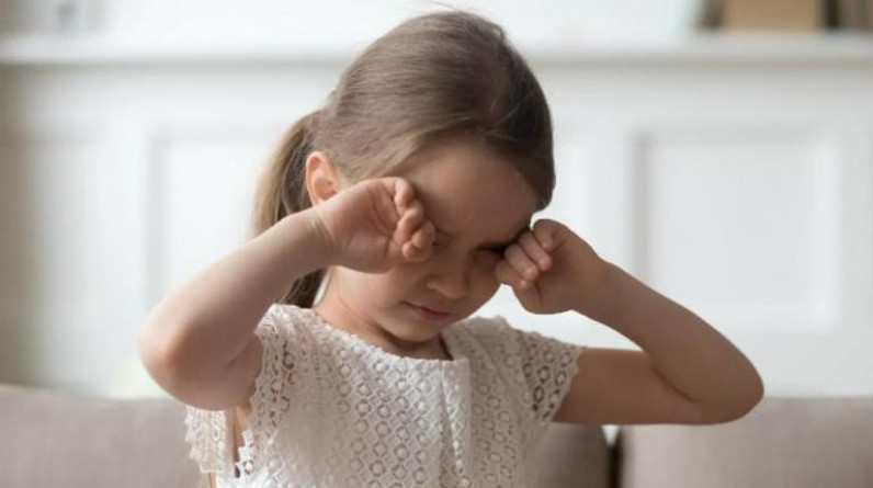 جفاف العين لدى الأطفال.. 5 أسباب و10 حلول منزلية