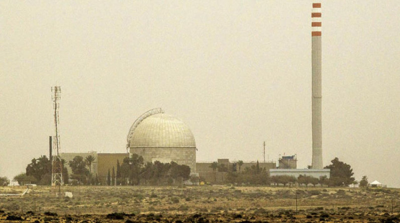 جيروزاليم بوست" تعلن وقوع حادث قرب مفاعل "ديمونة" النووي الإسرائيلي