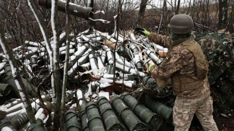 بنصف مليار دولار.. واشنطن تشتري قذائف مدفعية لأوكرانيا