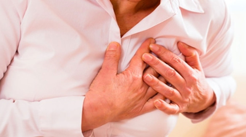 ضيق التنفس والدوخة المفاجئة.. أبرز أعراض خفقان القلب
