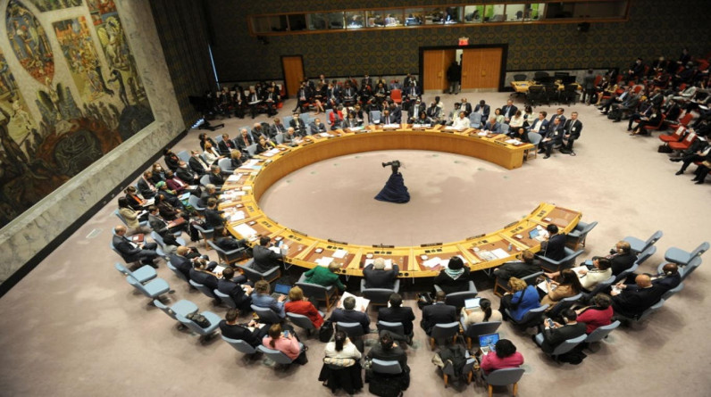 مجلس الأمن يطالب برفع جميع العوائق فورًا أمام وصول المساعدات إلى غزة