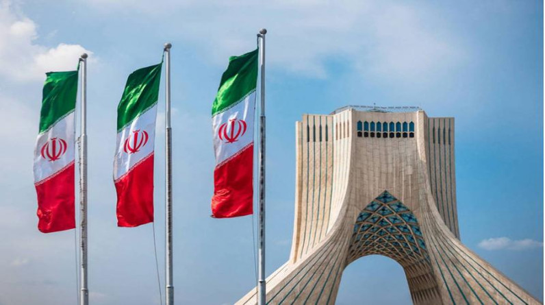 مسؤول إيراني يعلن تحقيق "تقدم نسبي" خلال جولة المفاوضات الأخيرة حول الملف النووي