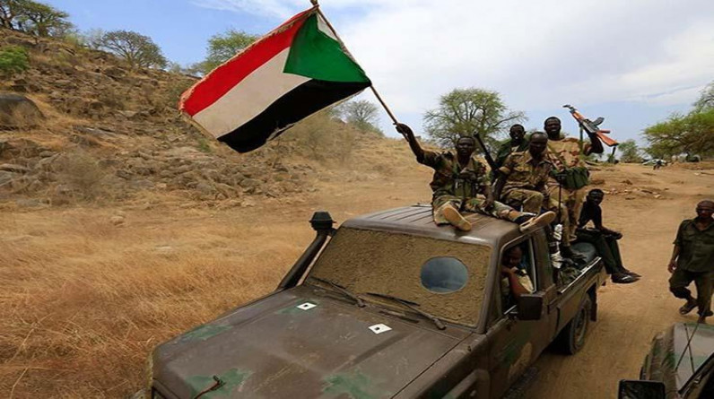 الجيش السوداني يرسل تعزيزات إلى الحدود مع إثيوبيا بعد اشتباكات أسفرت عن فقدان 7 جنود وإصابة آخر