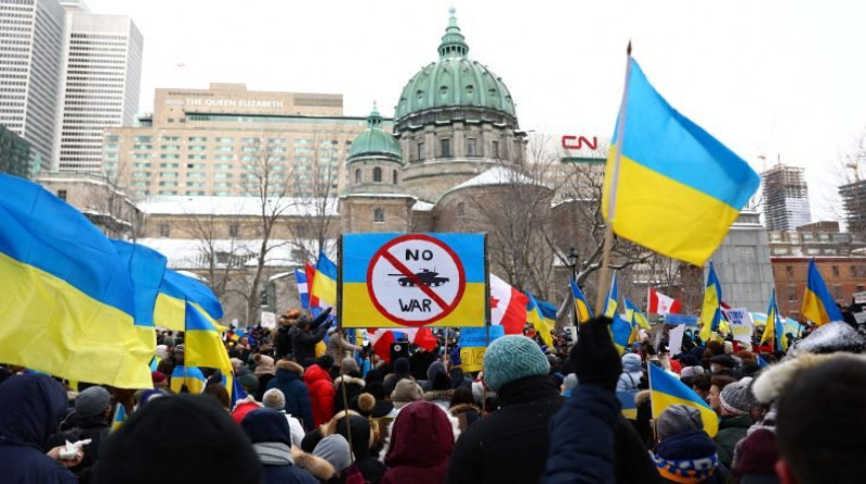 كندا تعتزم إرسال أسلحة ثقيلة إلى أوكرانيا وفرض المزيد من العقوبات