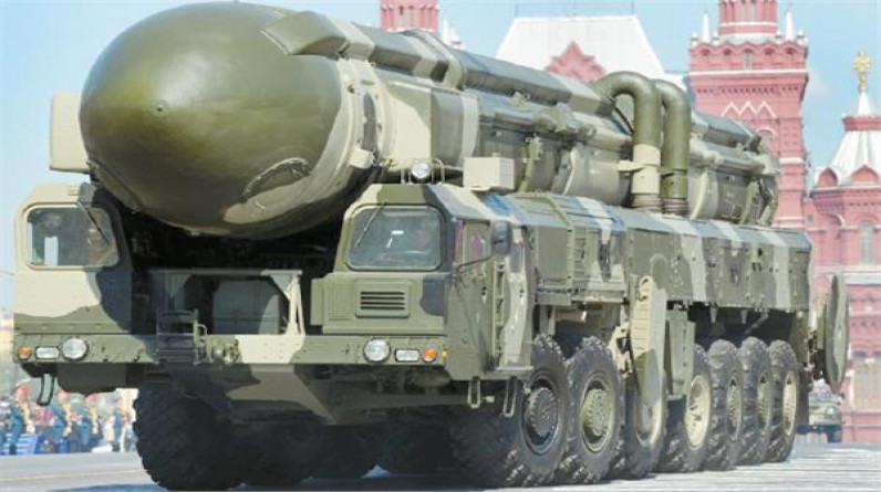 هل يشجِّع التفوق الروسي بوتين على إطلاق السلاح “التكتيكي” لردع الناتو؟