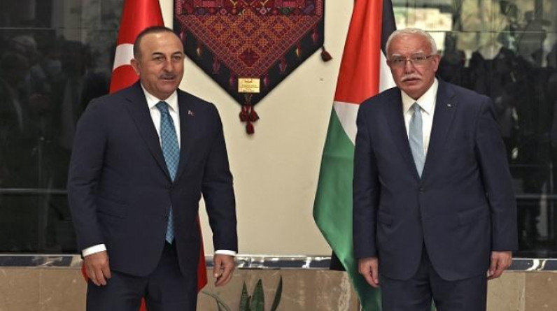 وزير الخارجية التركي يلتقي المالكي في رام الله