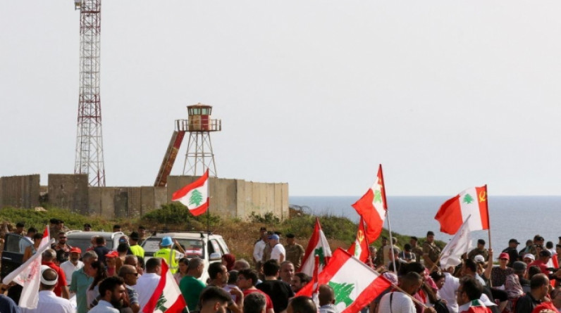 الاتفاق المتبلور لترسيم الحدود بين إسرائيل ولبنان: بين الخط 23 و"خط العوامات"