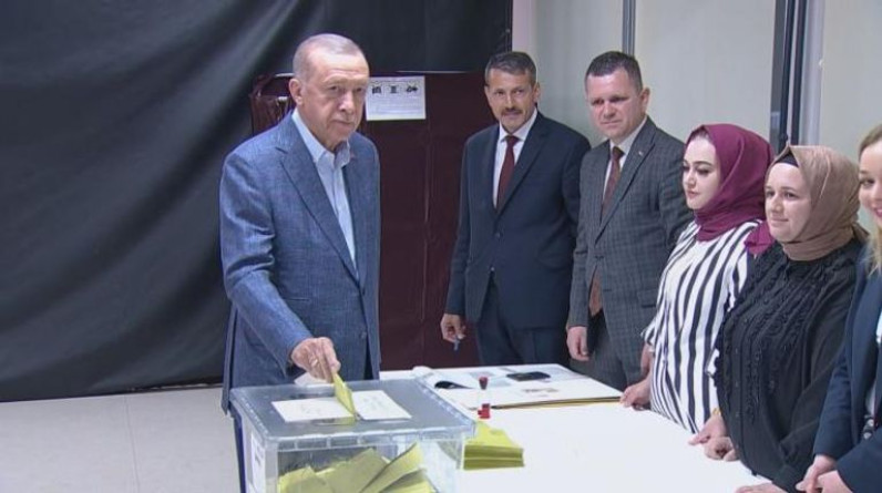 النتائج الأولية تظهر صعوبة حسم السباق الرئاسي في تركيا من الجولة الأولى