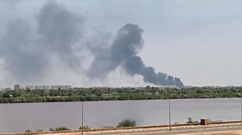 أزمة السودان في يومها الـ99.. معارك عنيفة وحل سلمي مُنتظر
