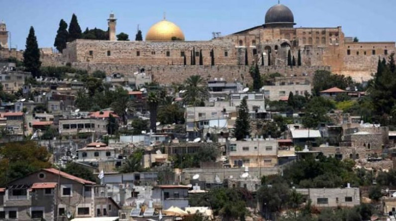 فلسطين تندد بمصادقة إسرائيل على إقامة قطار هوائي في القدس