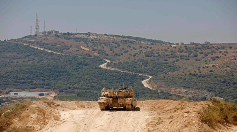 تصعيد خطير| حزب الله ينقل معدات ثقيلة على الحدود مع إسرائيل.. وحماس تجمد التفاوض على الأسرى