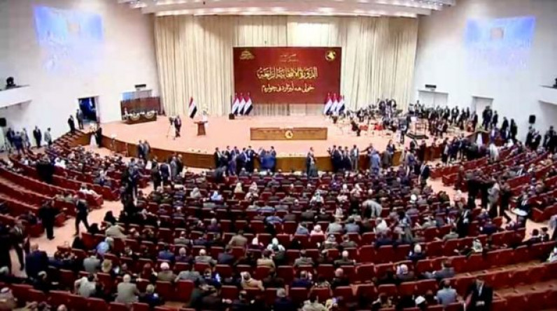 البرلمان العراقي يقرر استدعاء السفير الإيراني بشأن القصف الذي استهدف أربيل