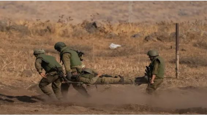 الإذاعة الإسرائيلية: الجيش تعرض لكمين كبير في جنوب خان يونس والوضع صعب جدًا