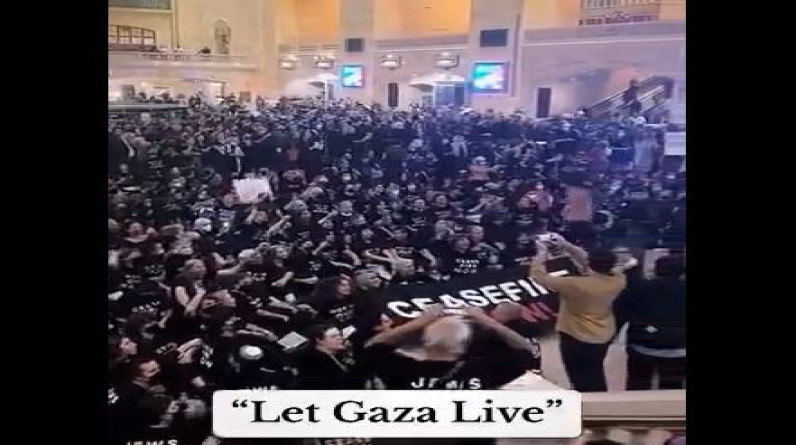 يهود أمريكيون يرفضون الحرب ويهتفون: «دعوا غزة تعيش» (فيديو)