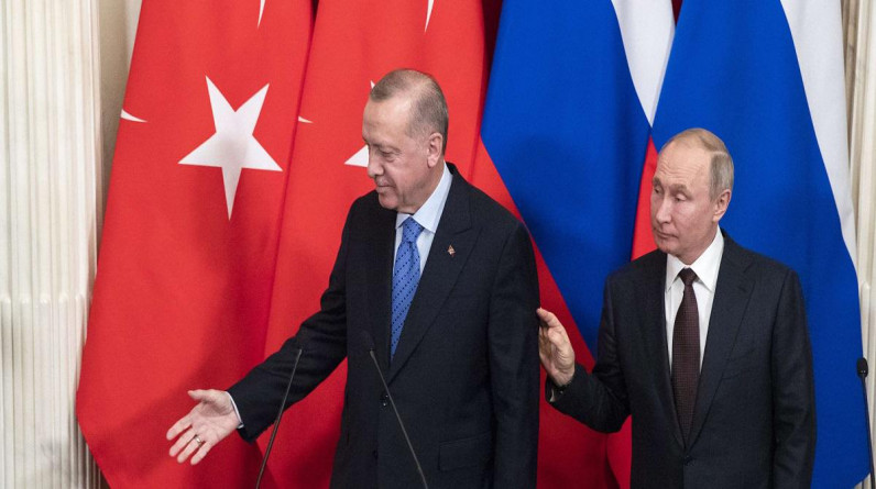 موازنة صعبة.. كيف ستتعامل تركيا مع الحملة الغربية لعزل روسيا؟