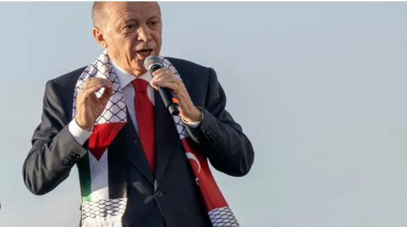 أردوغان: تركيا مستعدة لتحمل المسؤولية لمنع المزيد من إراقة الدماء بقطاع غزة