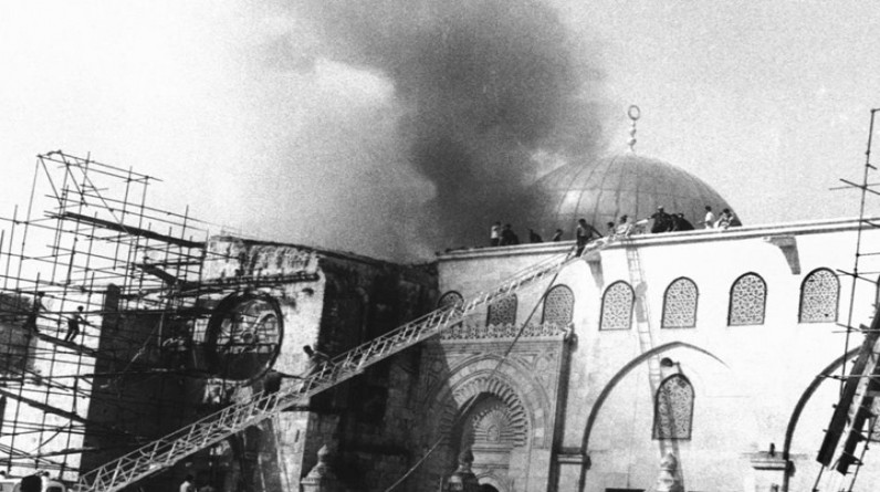 د. غسان مصطفى الشامي يكتب: ذكرى إحراق المسجد الأقصى .. من يوقف جرائم التهويد والاستيطان ؟؟