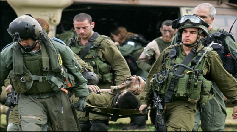 والا العبري: إصابة 7 جنود من البحرية الإسرائيلية جراء انقلاب زورق حربي