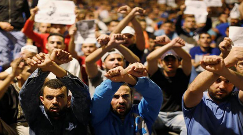 عمرو حمزاوي يكتب: أسباب التعثر… العرب والديمقراطية الغائبة