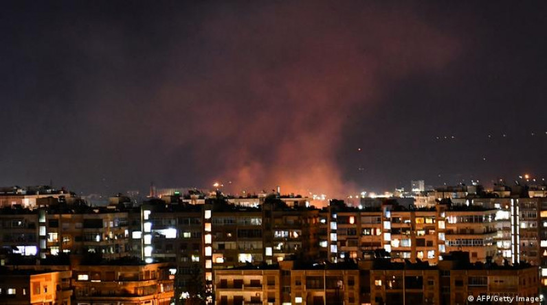 مقتل جندي سوري وإصابة 5 آخرين في هجوم إسرائيلي على محيط دمشق