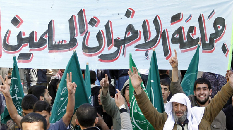 مصر.. الحكم بإعدام 9 من قيادات الإخوان المسلمين